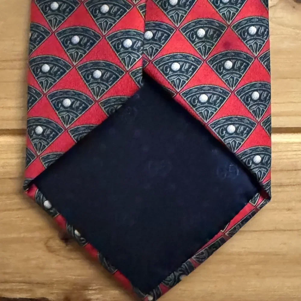 Vintage 90’s Gucci Golf Triangle Print Silk Tie Preppy Summer
